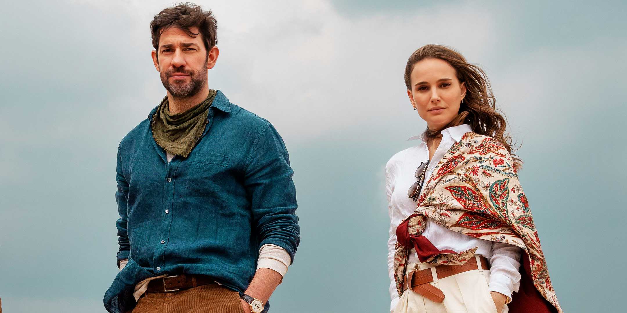 John Krasinski e Natalie Portman lado a lado em Fountain of Youth