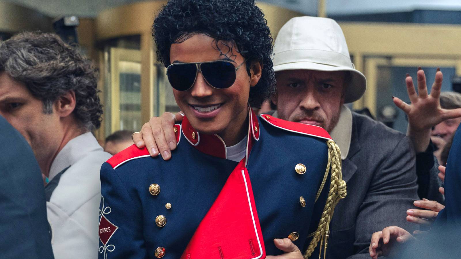 Michael bate recorde entre cinebiografias musicais nos EUA