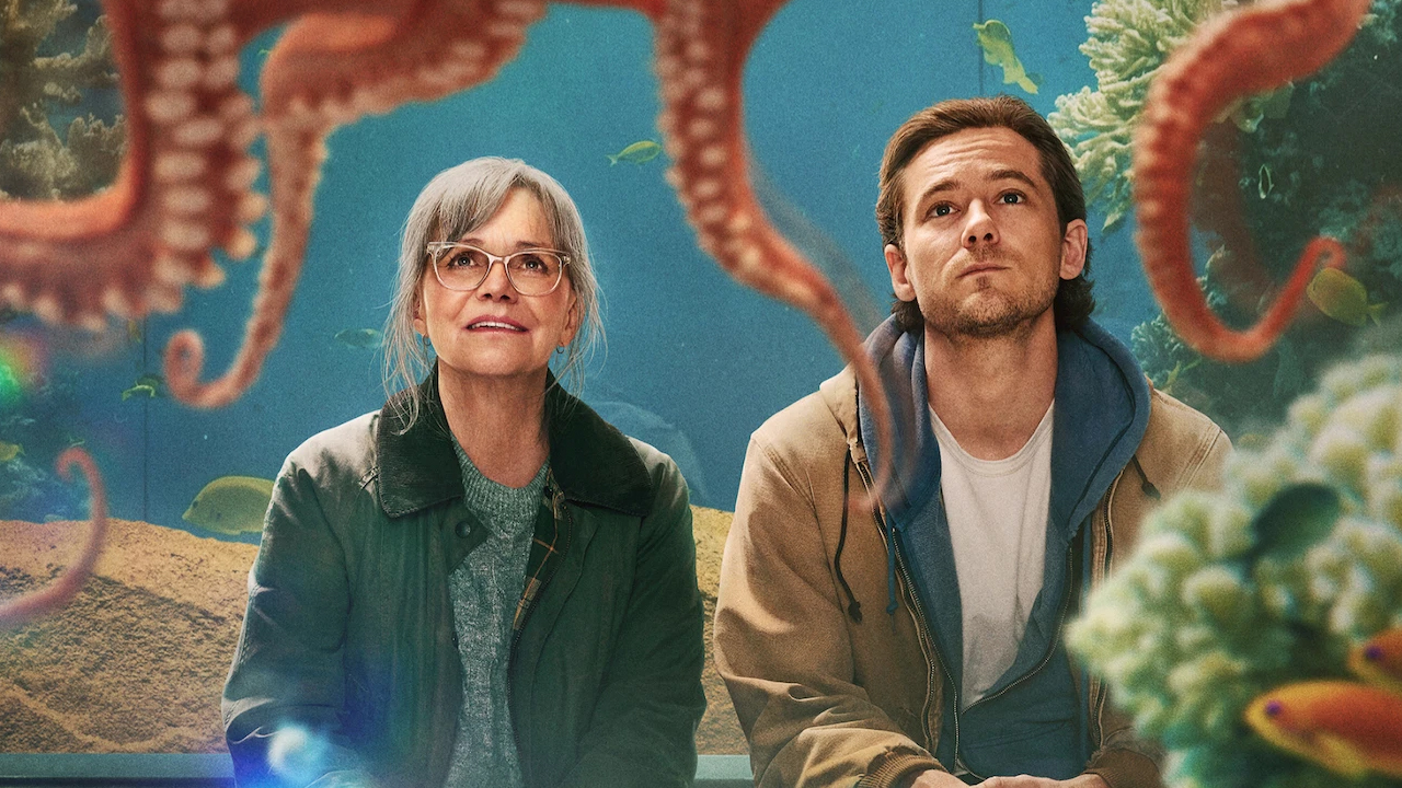 Criaturas Extraordinariamente Brilhantes: filme da Netflix com Sally Field e um polvo gigante chega com 71% no Rotten Tomatoes