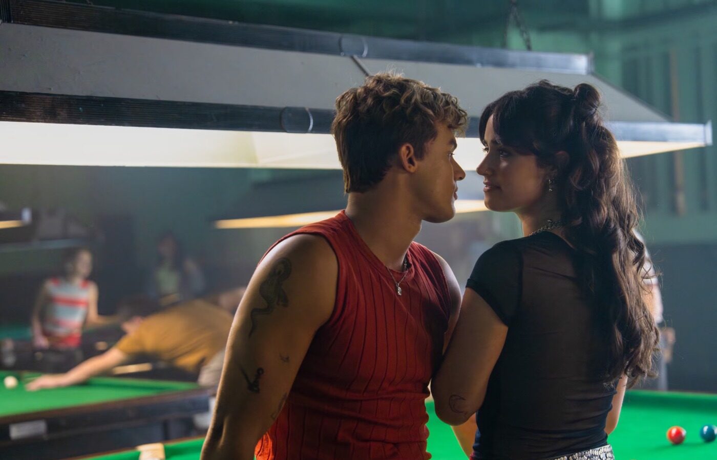 Trailer de Sua Culpa: Londres sai dublado no Prime Video