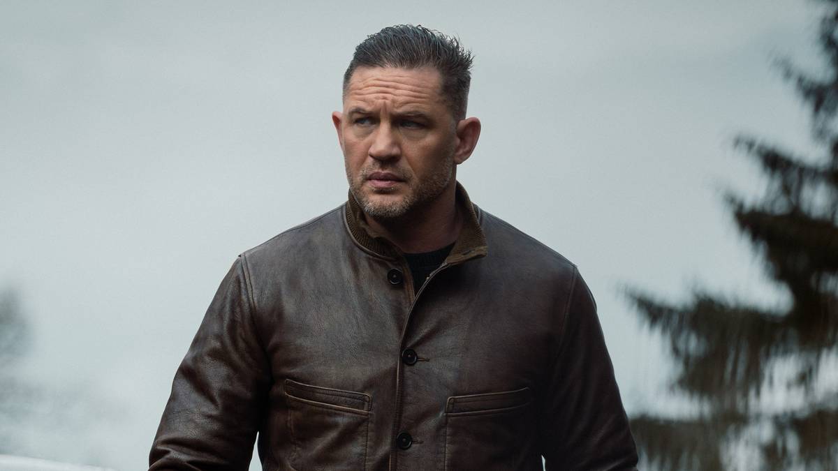 Pôster oficial de Terra da Máfia com Tom Hardy, Helen Mirren e Pierce Brosnan reunidos