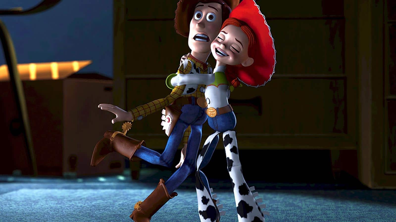Bala no Alvo correndo feliz ao lado de Woody em Toy Story 2