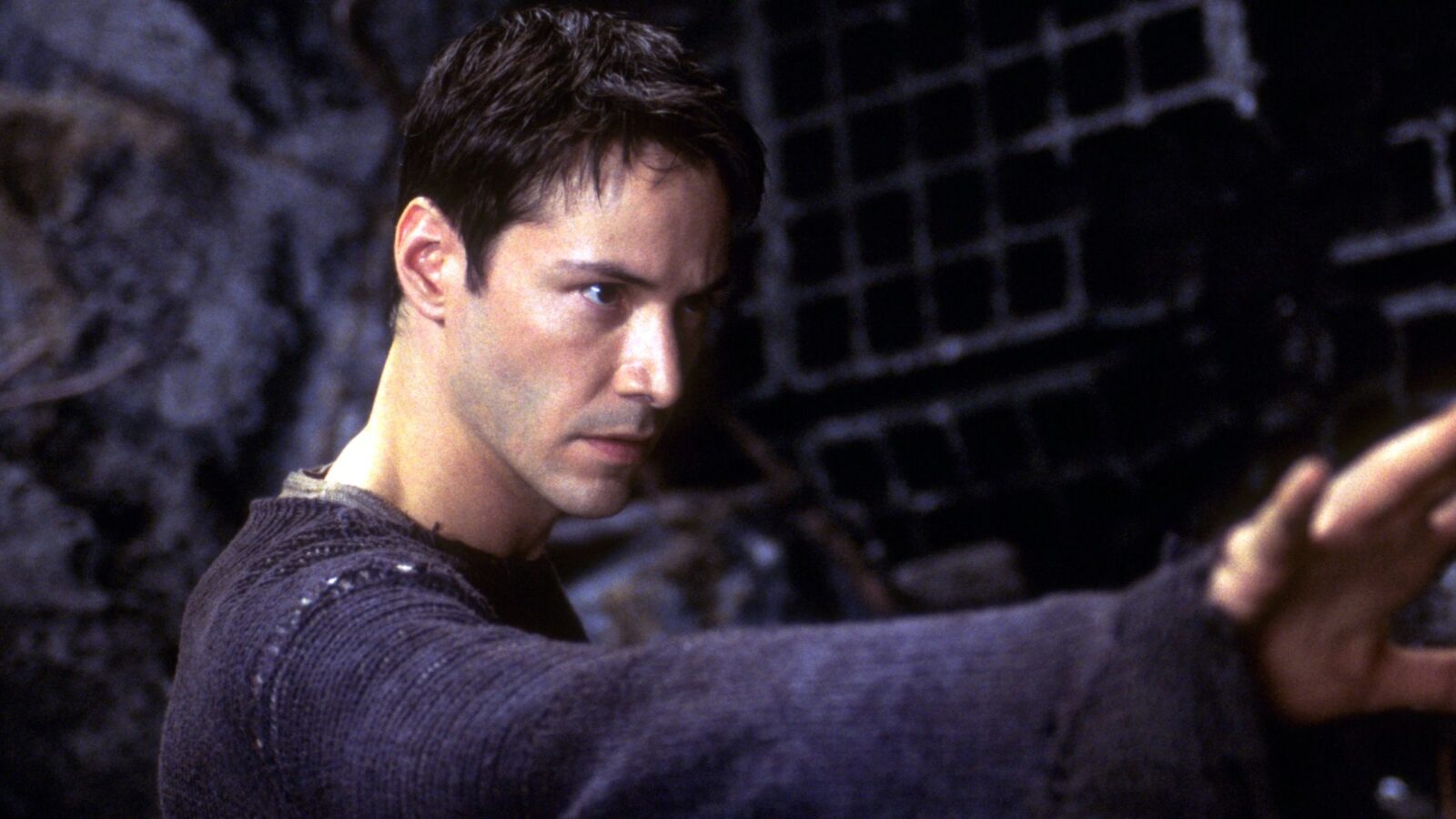 A Scanner Darkly vence Matrix na fase mais fraca de Keanu