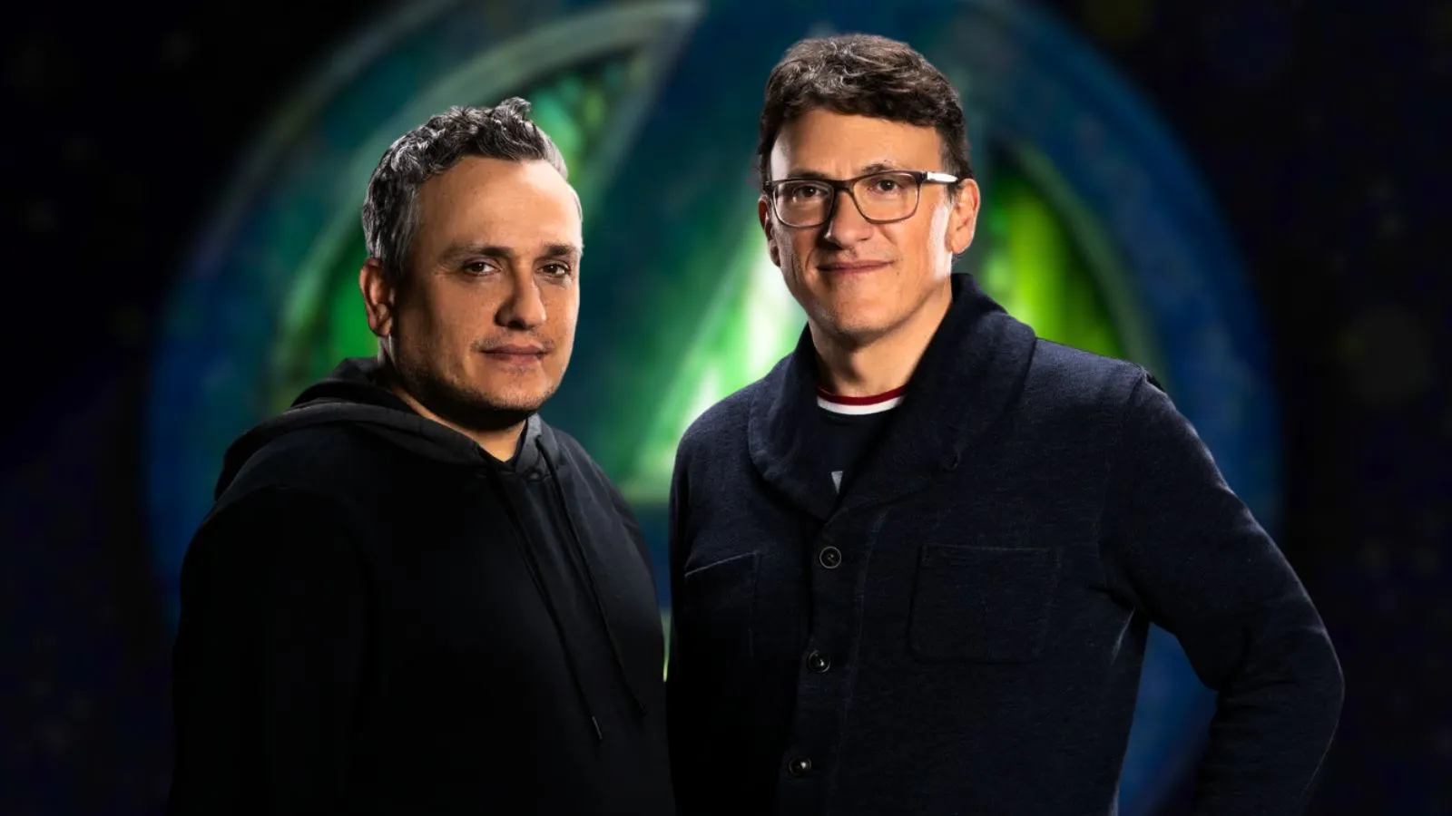 Joe e Anthony Russo em painel da SXSW London falando sobre o futuro da Marvel Studios