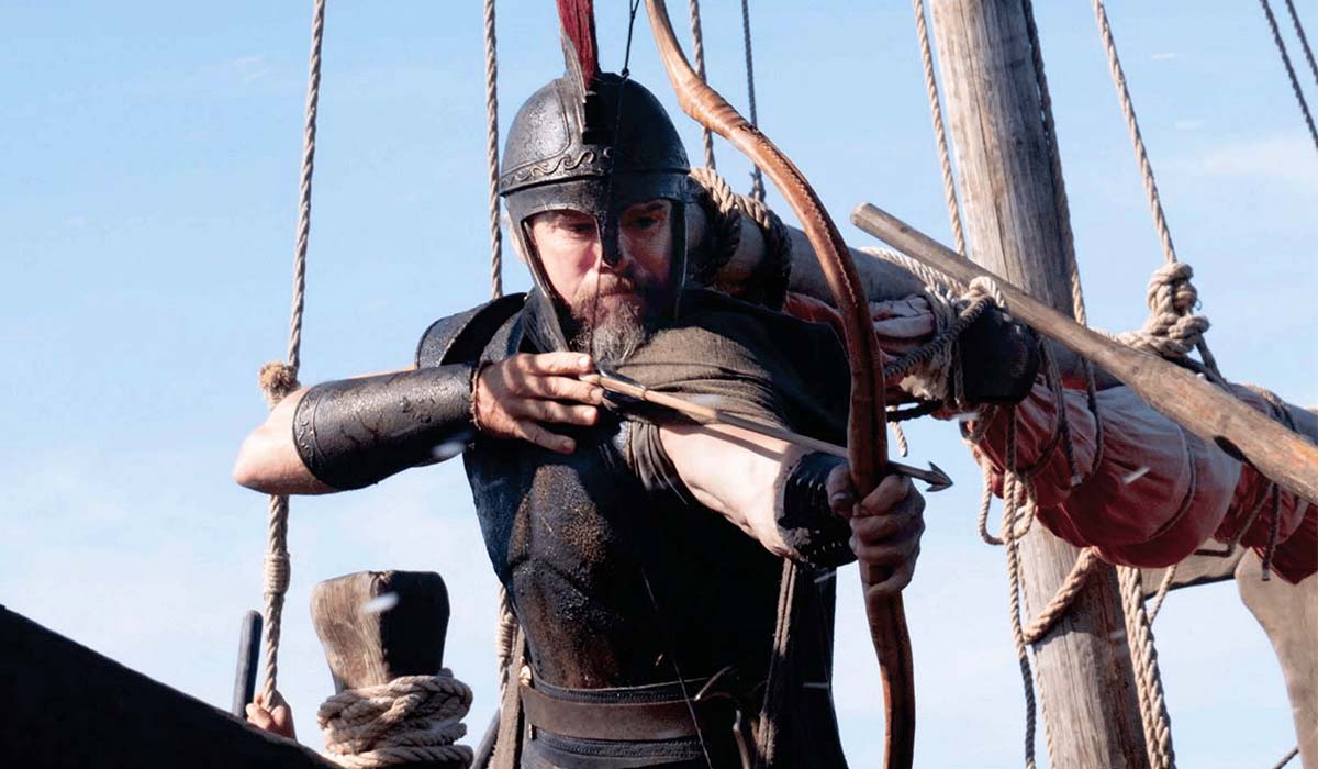 Pôster oficial de A Odisseia com destaque para Christopher Nolan e elenco principal