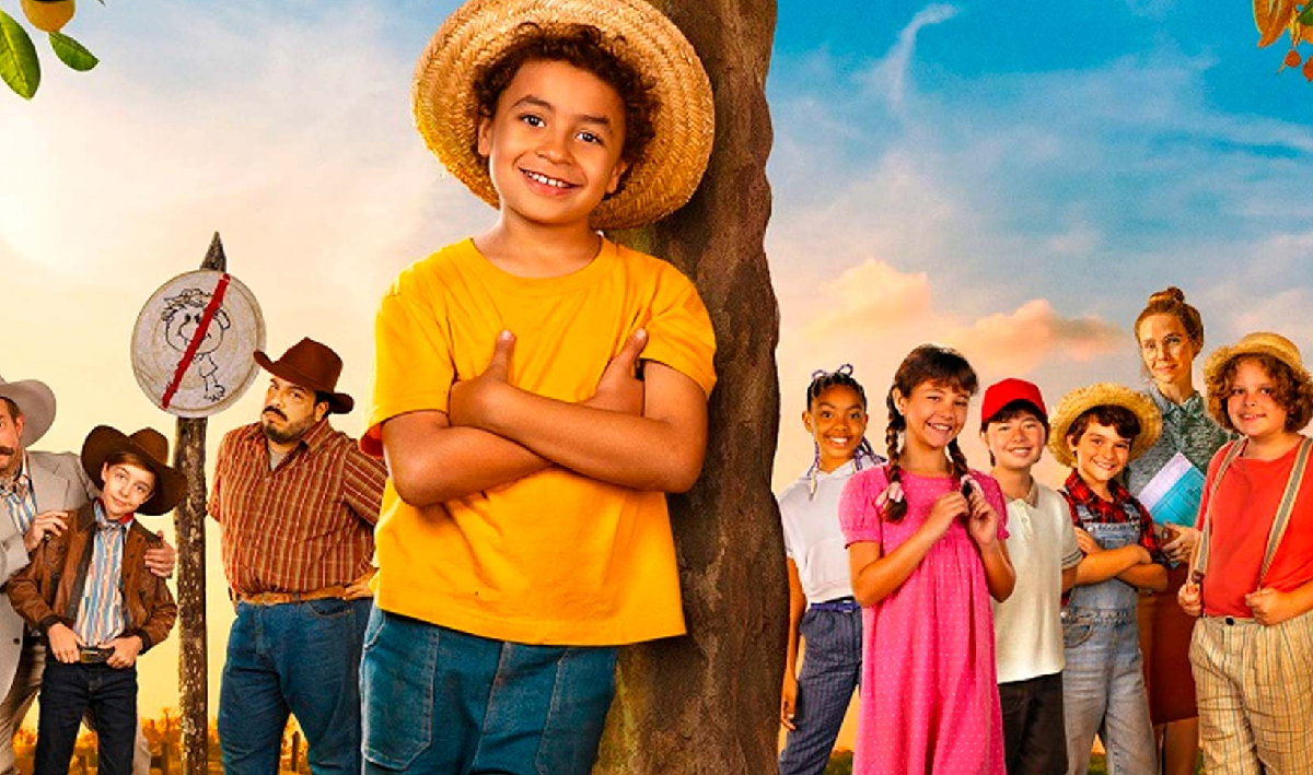 Cena de Chico Bento e Vó Dita em ambiente rural no primeiro filme, clima familiar e acolhedor