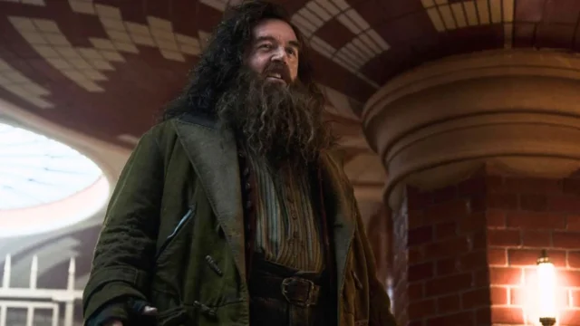 Nick Frost encara o peso do novo Hagrid em Harry Potter