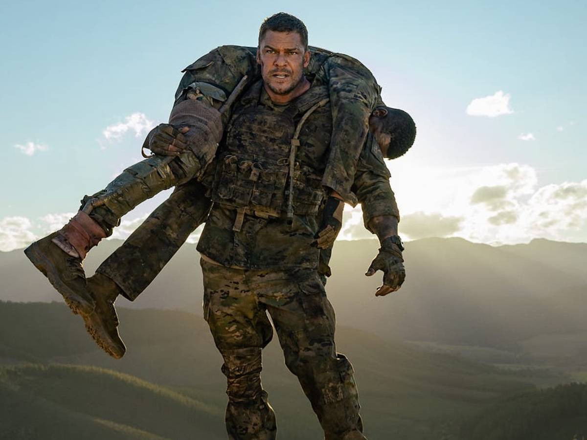 Tela do Top 10 de filmes mais populares da Netflix Tudum com destaque visual para produções de ação e ficção científica