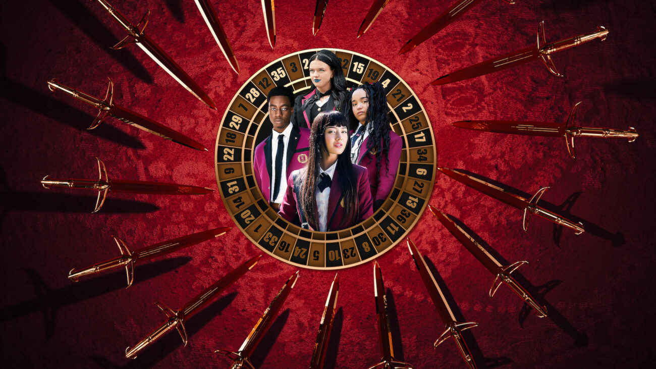 Cena de Kakegurui: Bet em ambiente escolar luxuoso, com clima tenso de aposta entre estudantes