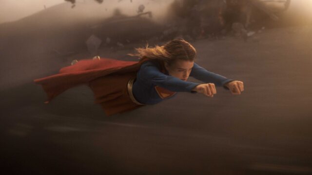 Supergirl ainda procura sua voz no novo DCU