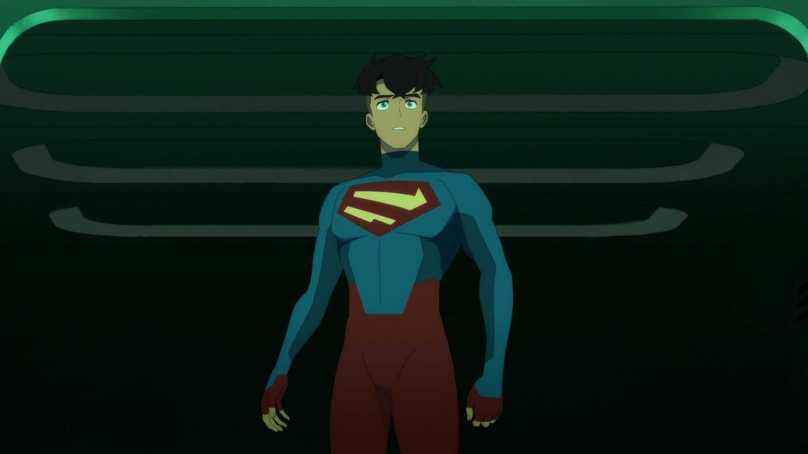 Superboy ao lado de Clark Kent em cena de treinamento da 3ª temporada de Minhas Aventuras com o Superman