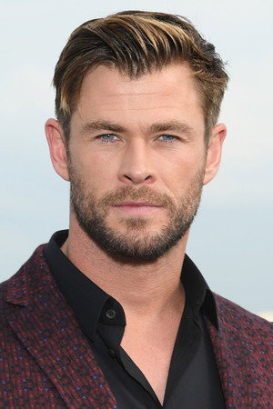Chris Hemsworth como Stone Crandall em Férias Frustradas