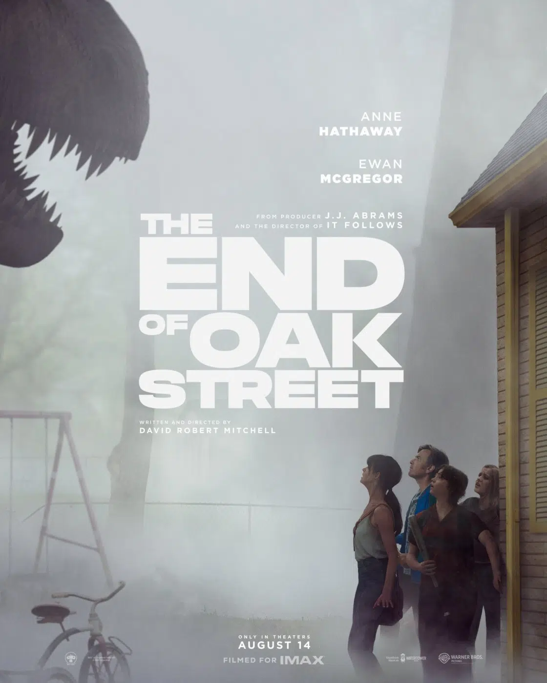 Foto oficial do elenco de O Fim da Rua com Anne Hathaway e Ewan McGregor em destaque