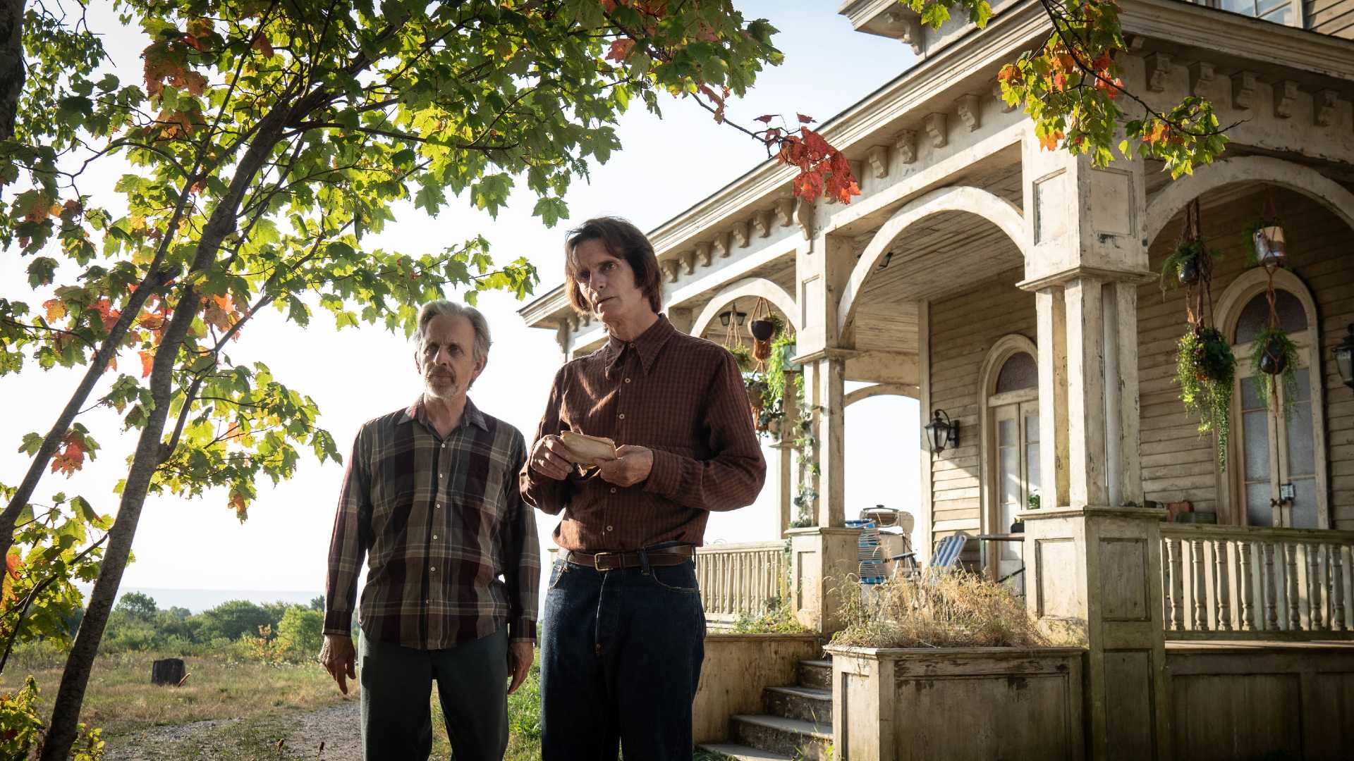 Victor e Henry contando seus passos em From Temporada 4