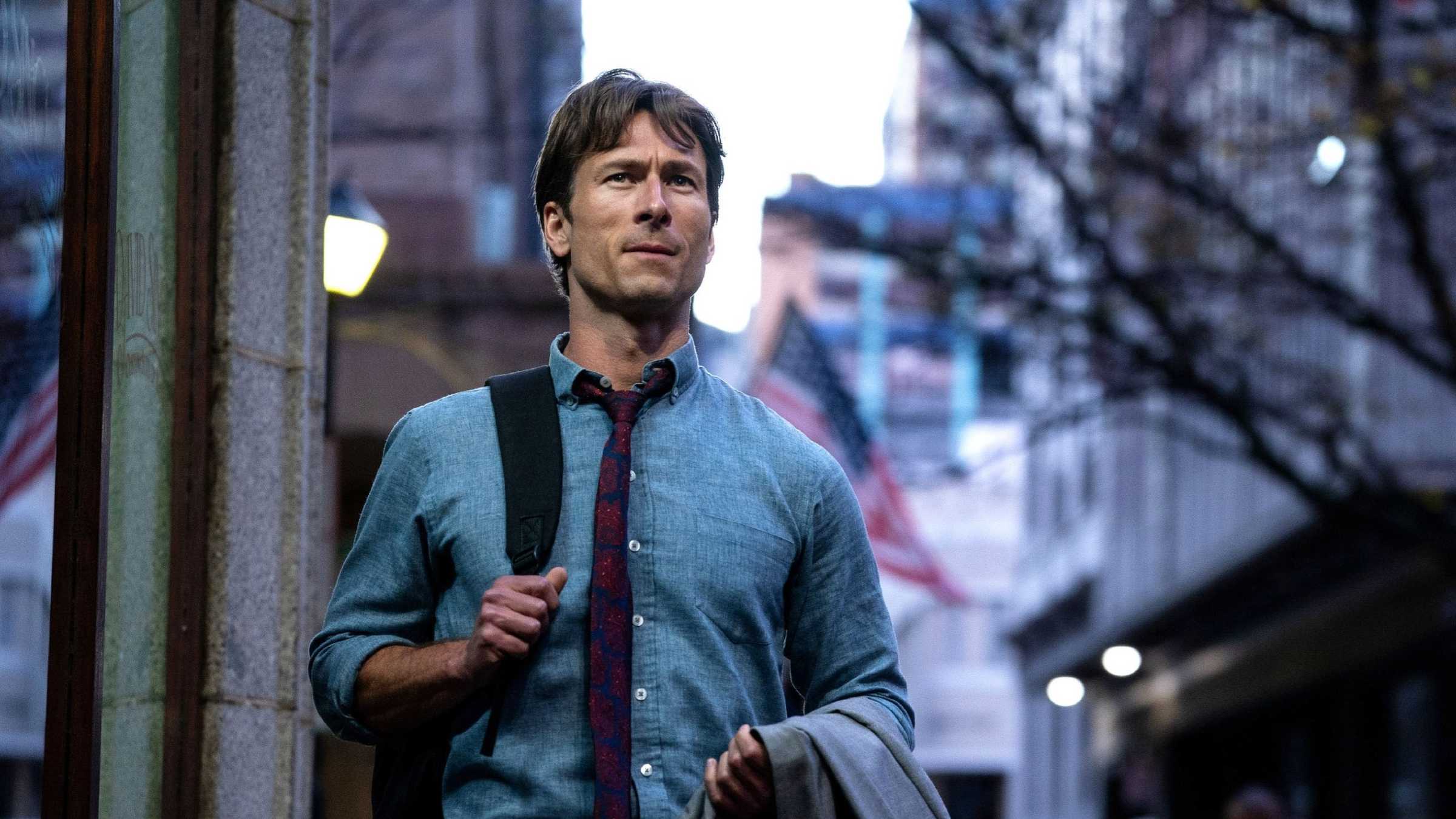 Glen Powell in How To Make a Killing