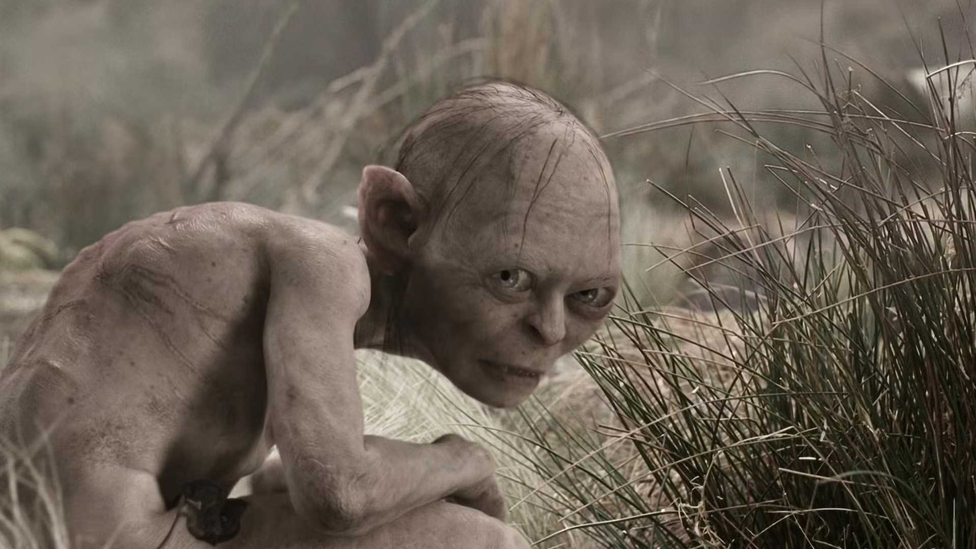 Gollum olha para trás em O Senhor dos Anéis.