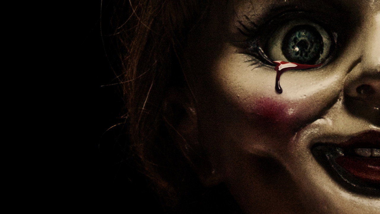 Cena do filme Annabelle, do universo Invocação do Mal