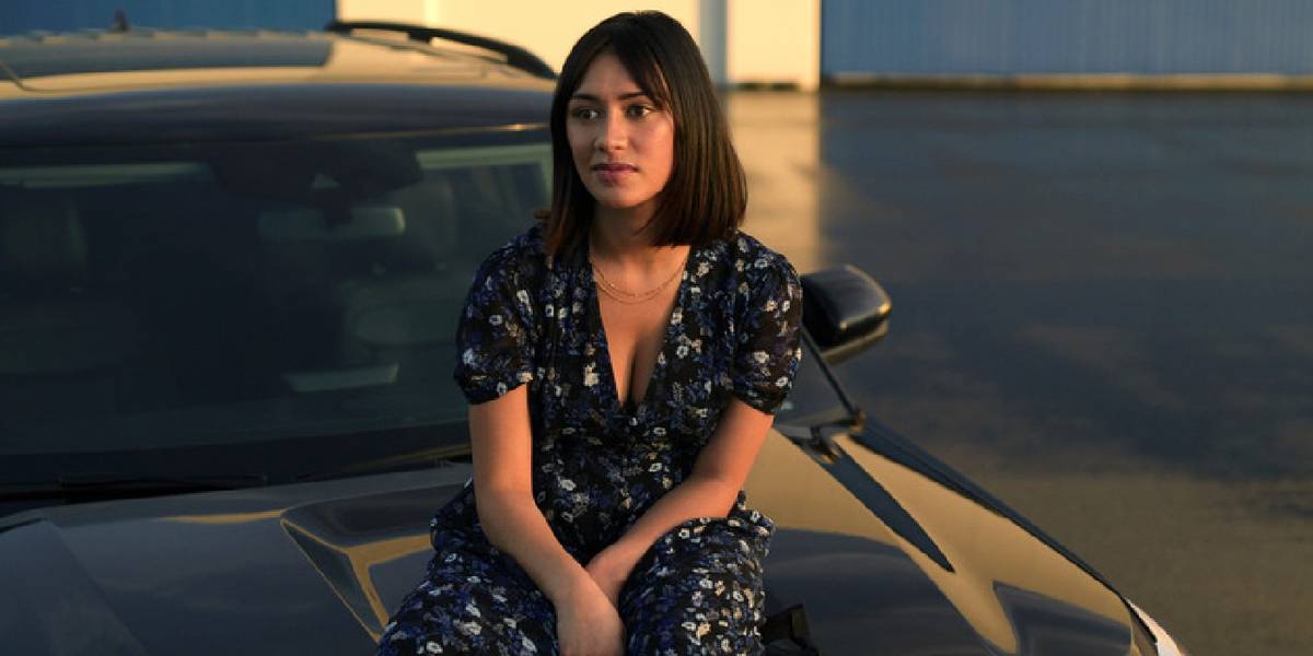 Luciane Buchanan como Rose Larkin em The Night Agent