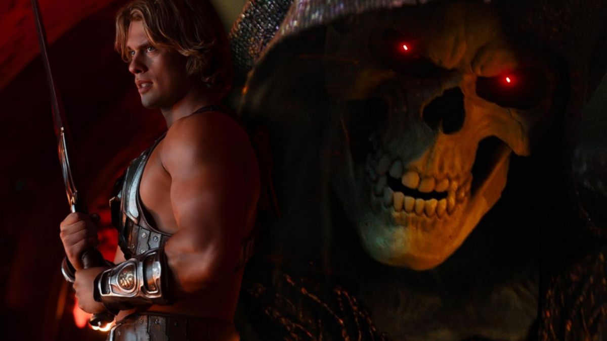 Cena de ação de Mestres do Universo com Nicholas Galitzine como He-Man em batalha com visual de fantasia sci-fi