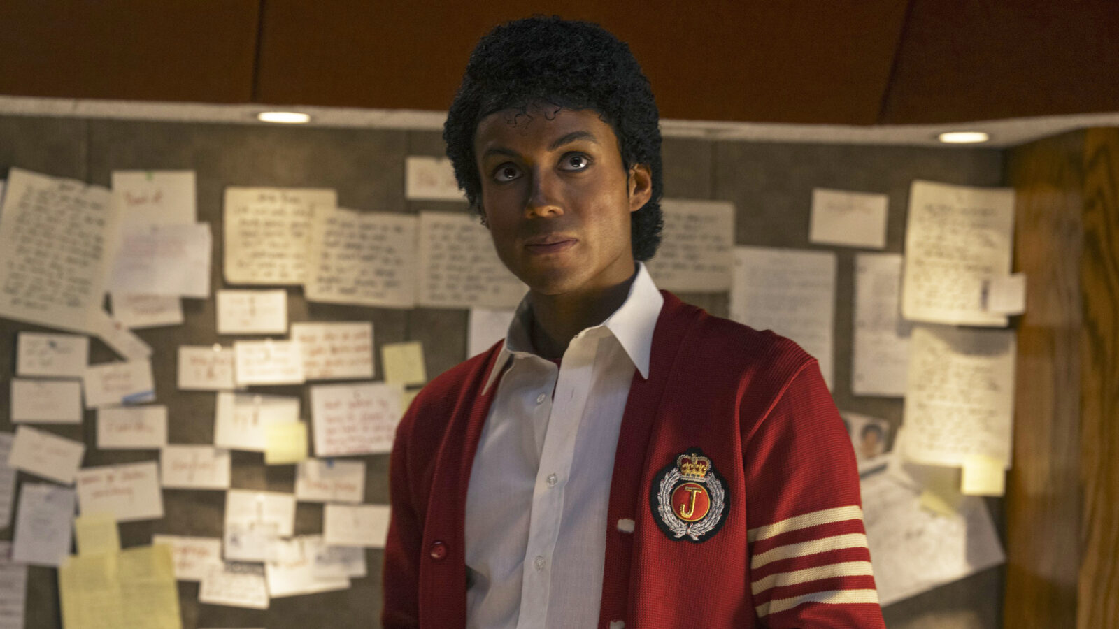 Michael mira recorde entre cinebiografias