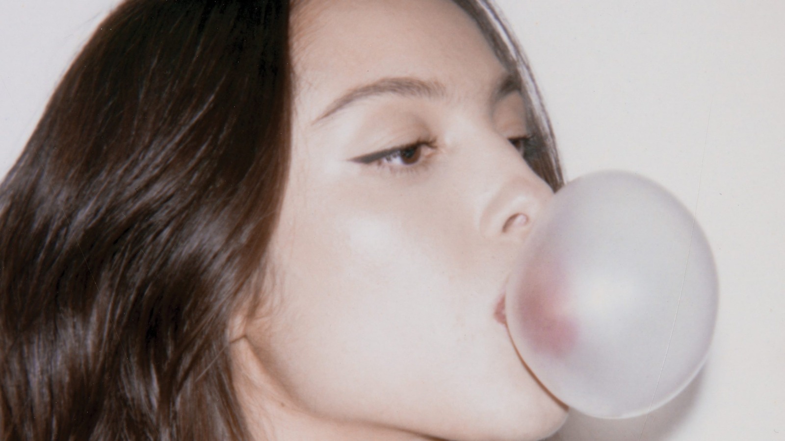 Dia dos Namorados pede pop? Dua Lipa e Taylor lideram