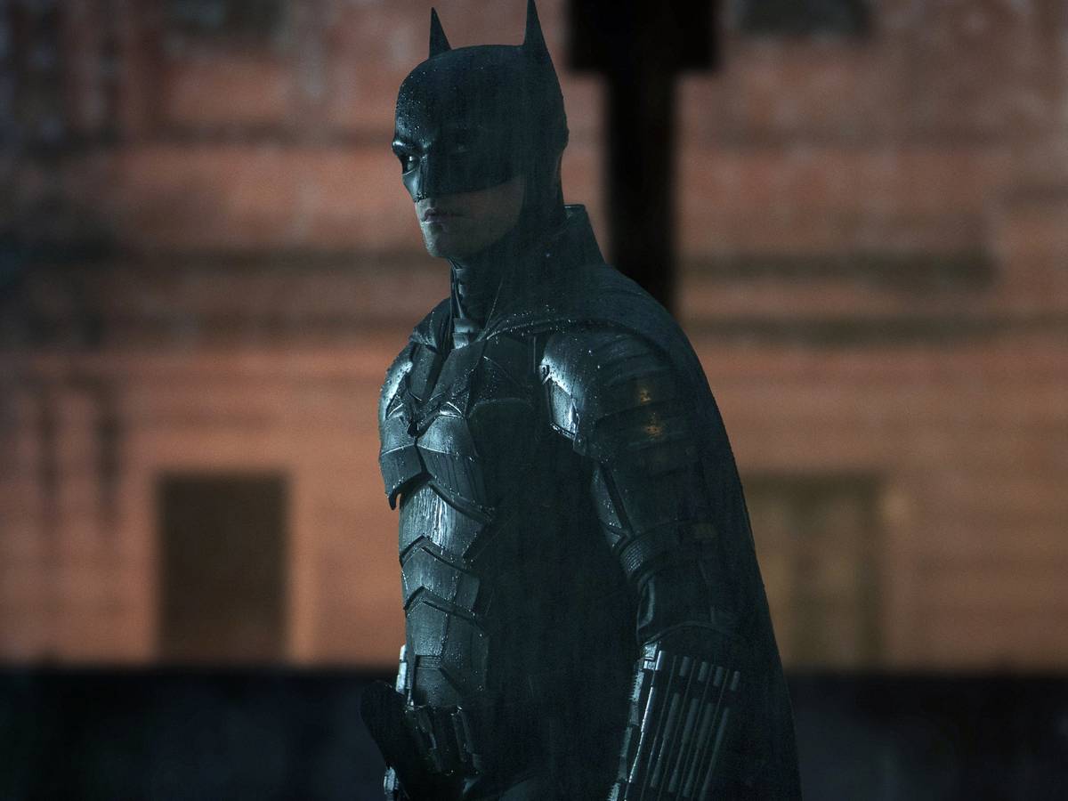 Batman: Knightfall esconde um aviso no traje