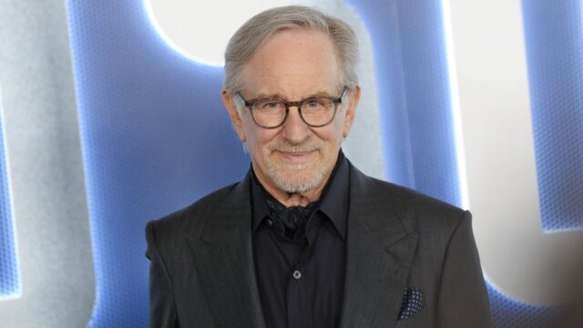 Spielberg ainda vende original? Disclosure Day abre forte