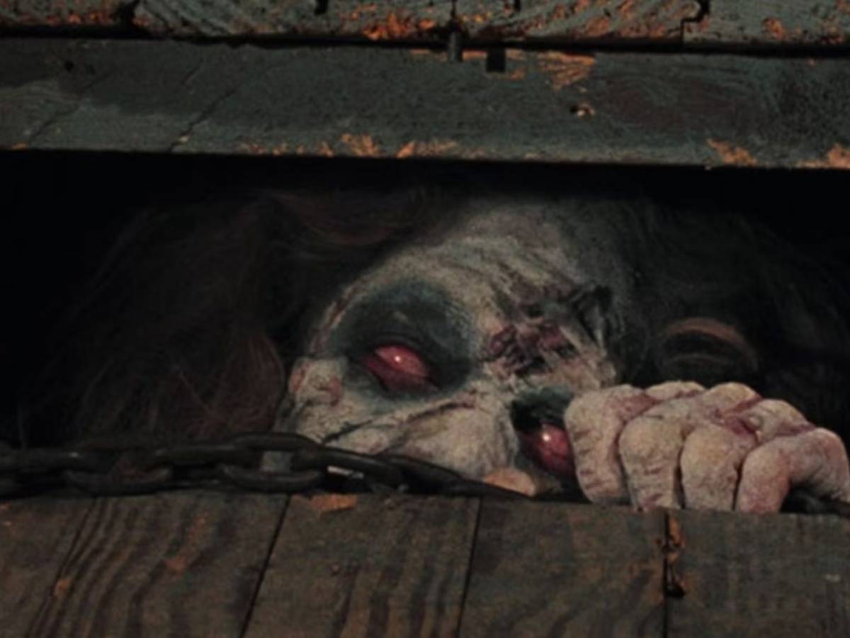 Foto oficial de Sam Raimi e Francis Galluppi associada a Evil Dead Wrath, montagem de divulgação da franquia