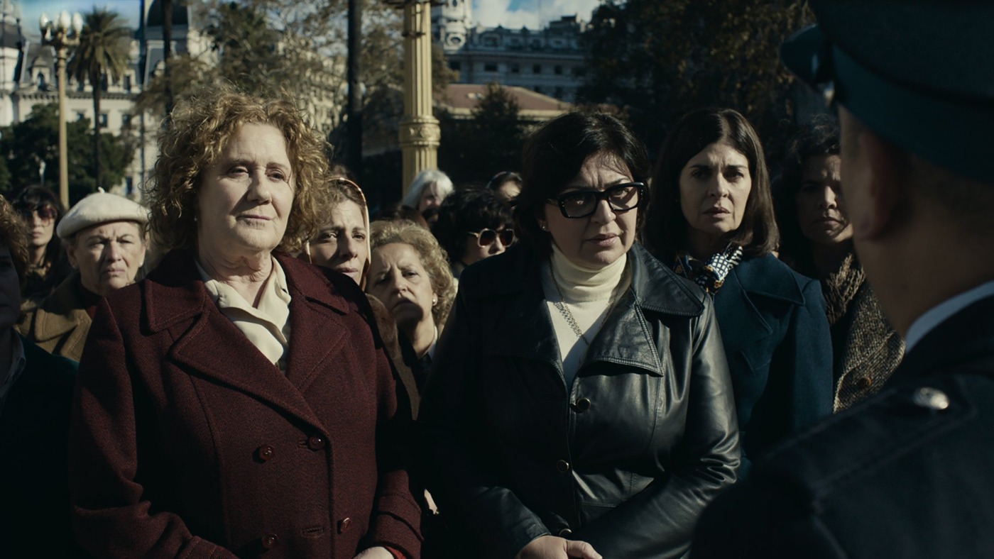 Praça de Maio em Buenos Aires ou imagem de protesto inspirada nas Mães da Praça de Maio, com tom histórico e político