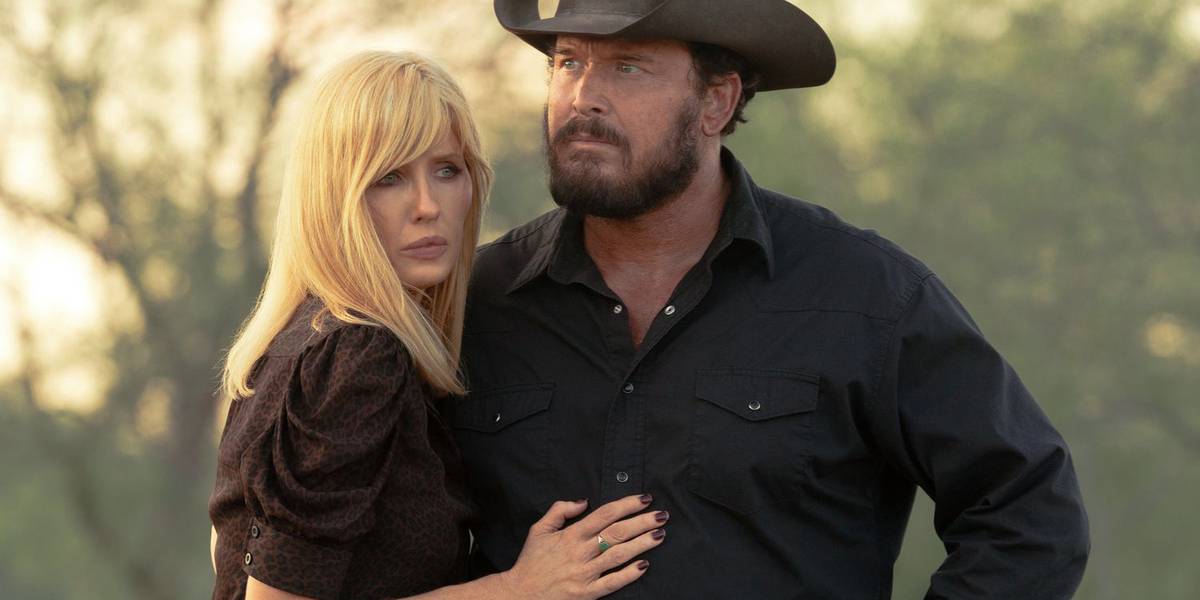 Kelly Reilly como Beth Dutton e Cole Hauser como Rip Wheeler em Yellowstone Dutton Ranch-1
