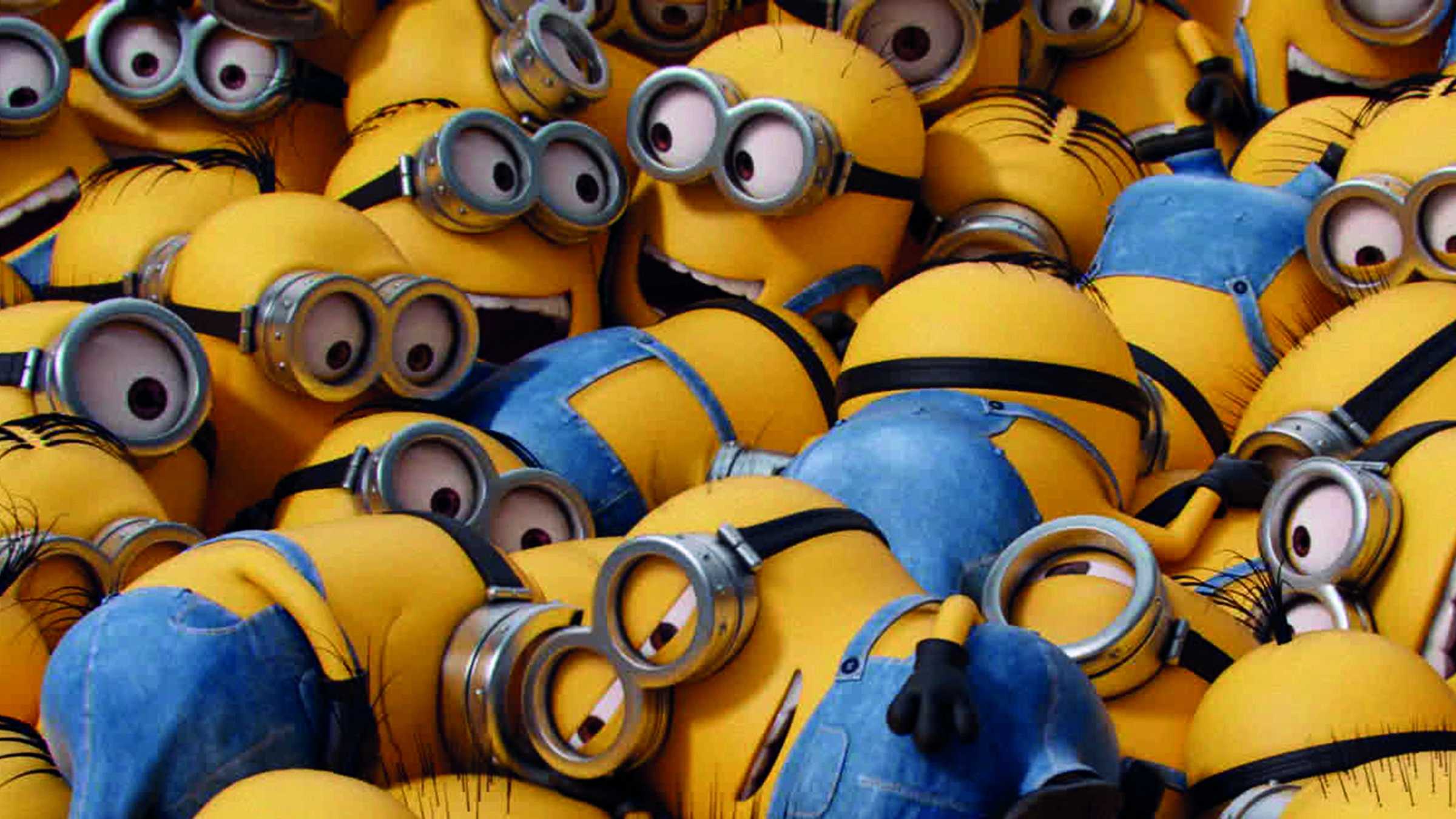 Minions empilhados uns sobre os outros