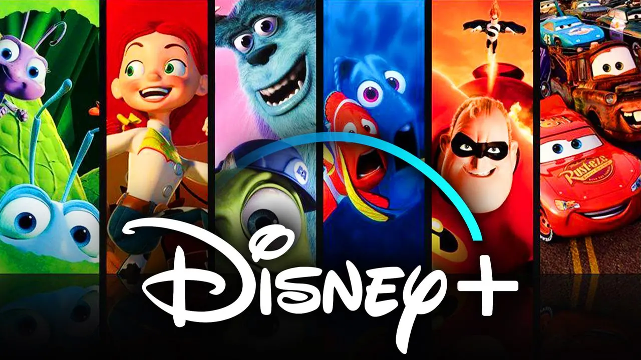 Mosaico de catálogo do Disney+ com Marvel, Star Wars, Pixar e ESPN na interface brasileira