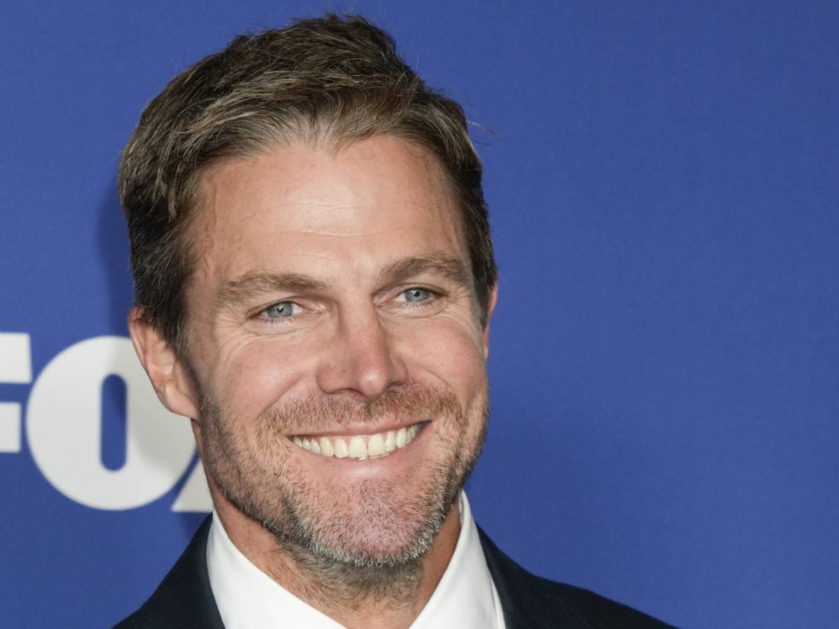 Baywatch: A aposta nostálgica da FOX com Stephen Amell