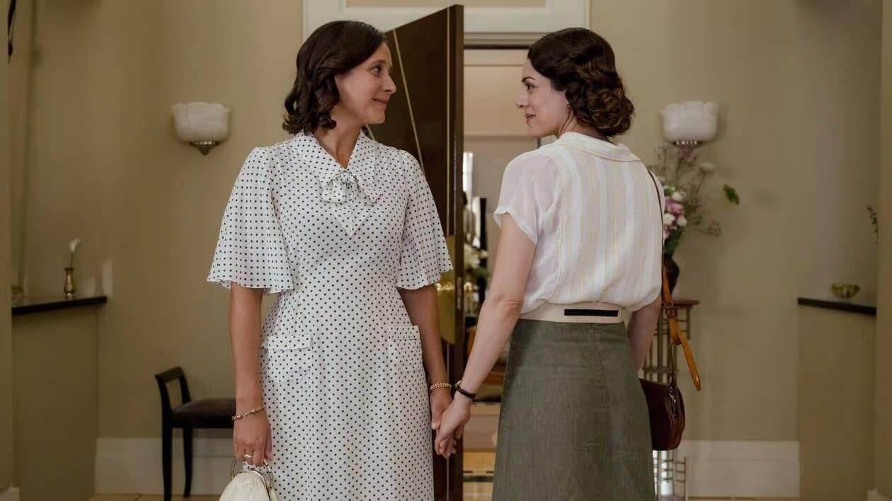 As quatro protagonistas de O Verão de 1936 reunidas em cena de tensão durante a investigação